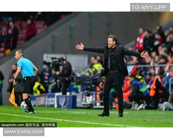 球迷心目中的足球明星那些令人难忘的瞬间与热情支持